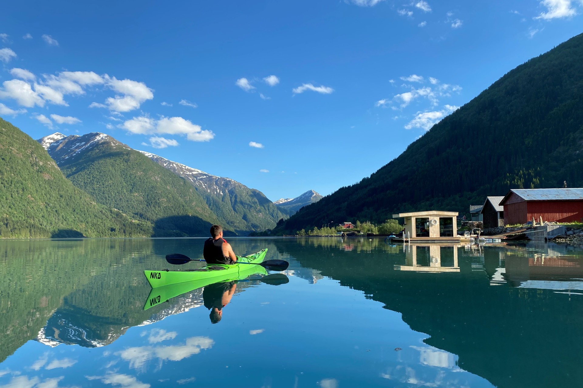 Fjærland Guiding kajakk