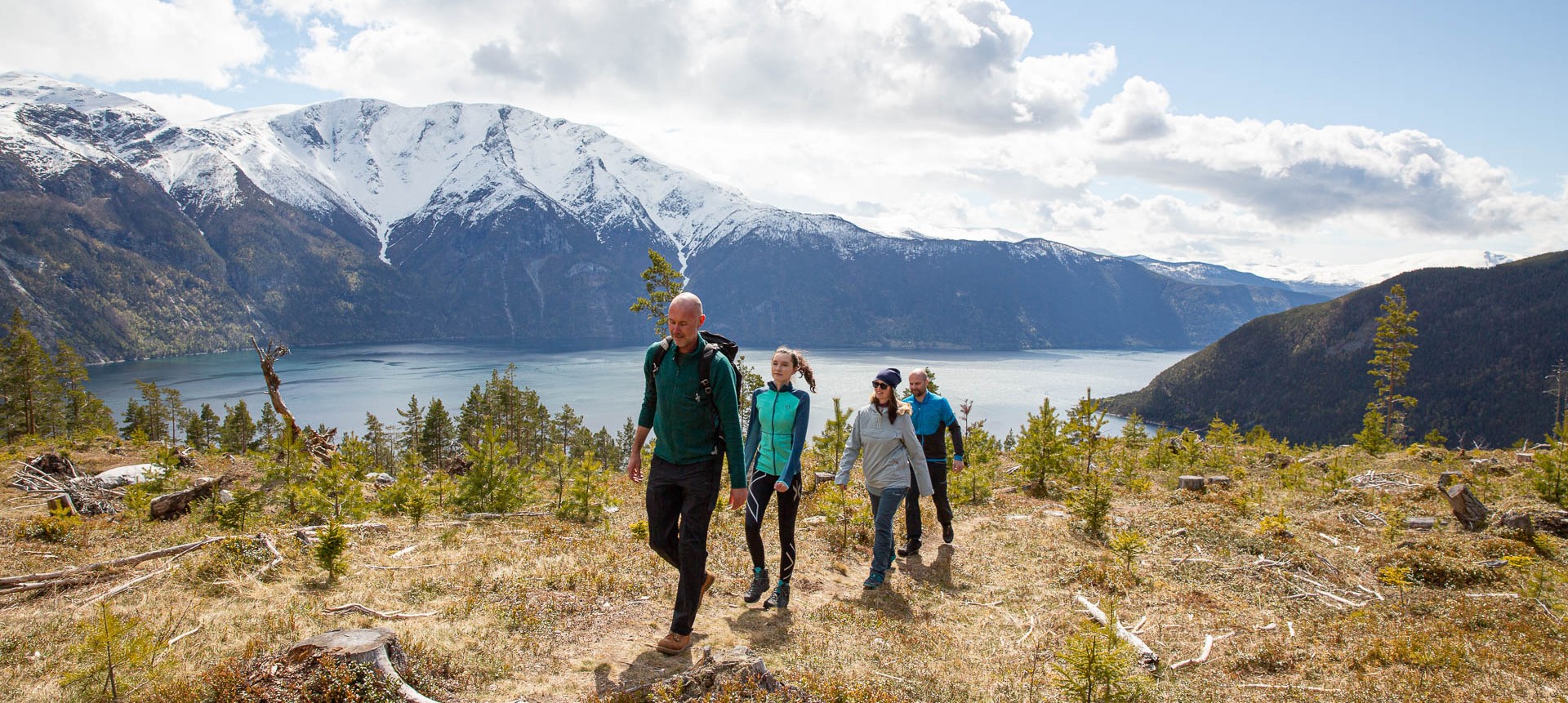 Vandring Kaupanger med Sognefjord guiding Foto Falkeblikk AS 3